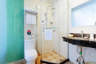 هتل Greentree Inn Henan Zhengzhou Chengnan Road Bojue Business