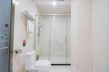 هتل Greentree Inn Henan Zhengzhou Chengnan Road Bojue Business