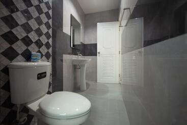 هتل Maenam Villa