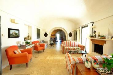 酒店 Masseria Trulli E Vigne