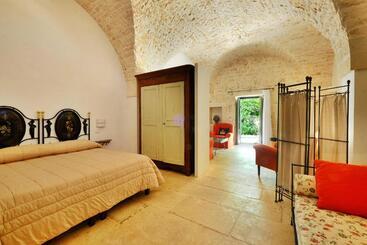 酒店 Masseria Trulli E Vigne