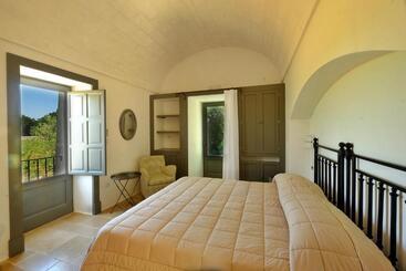 酒店 Masseria Trulli E Vigne
