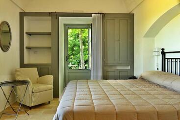酒店 Masseria Trulli E Vigne