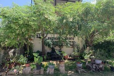 هتل Villa Esmeralda