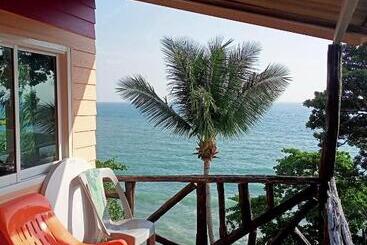 پانسیون Cliff View Bungalows