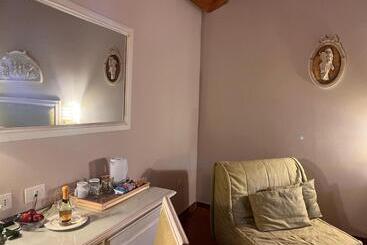 پانسیون Resort La Mola