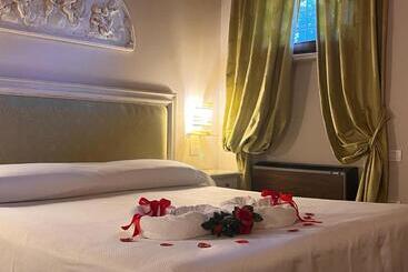 پانسیون Resort La Mola