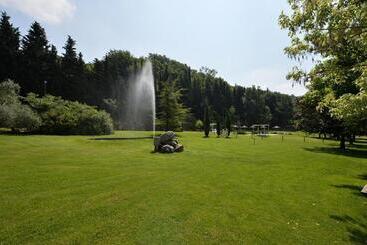 پانسیون Resort La Mola
