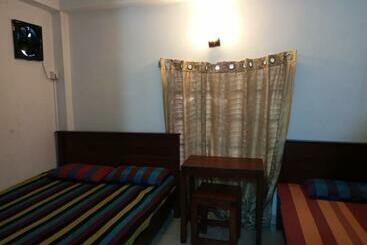 旅馆 Easwary Inn Wellawatta