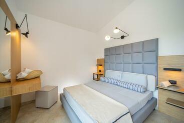 Elbitat Homes