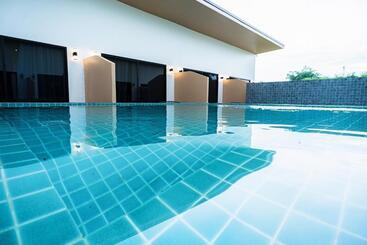 Fresh Resort Pattaya