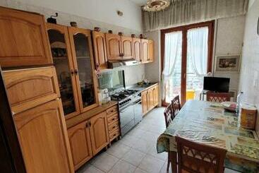 پانسیون Avellino Casa Centralissima