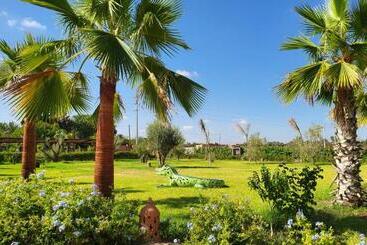 پانسیون Jardins De Lina Et Lea