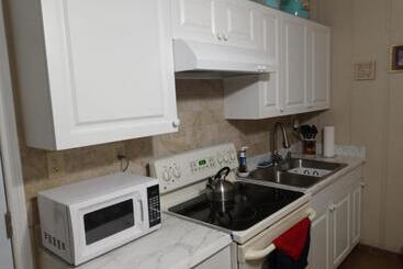 پانسیون Private And Well Equipped Studio On First Floor