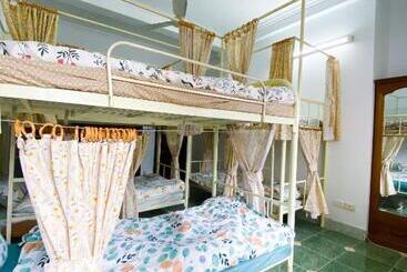 Morri Homestay   Quán Thánh