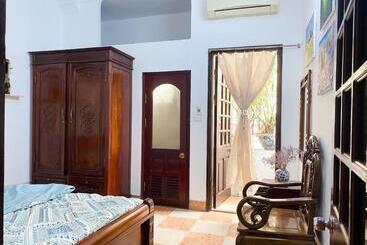 Morri Homestay Quán Thánh