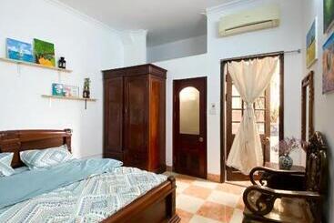 Morri Homestay   Quán Thánh