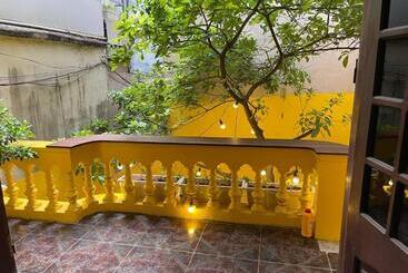 Morri Homestay   Quán Thánh