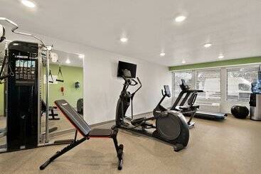 هتل Woodspring Suites Fort Collins