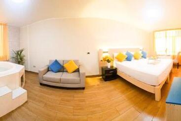 Acuario Hotel & Suite