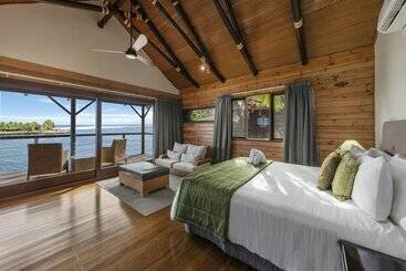 Aga Reef Resort And Spa