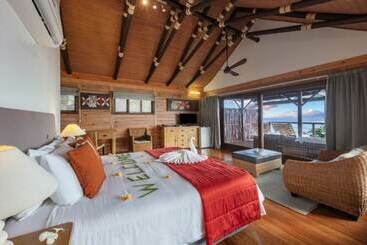 Aga Reef Resort And Spa