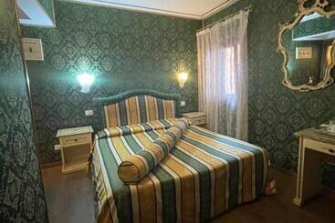 تختخواب و صبحانه Residenza La Campana