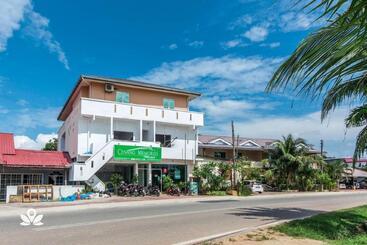 مُتل Cenang Memories Langkawi