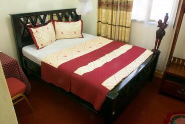 Comfort Hotel Entebbe