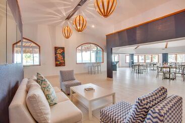 Costa Blu Beach Resort, Trademark Collection By Wyndham