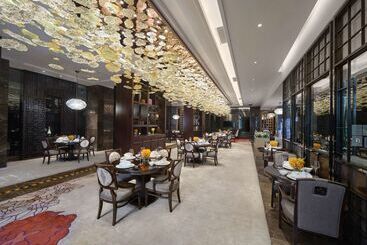 Hilton Dali Resort & Spa