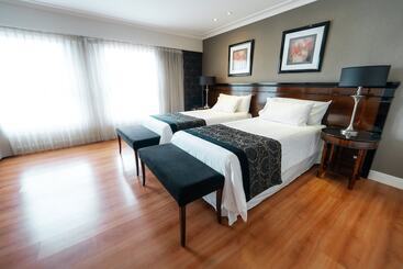 هتل Amerian Executive Cordoba
