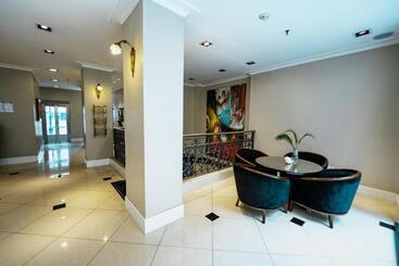 هتل Amerian Executive Cordoba