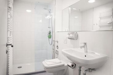 هتل Apartments Rosenthal Residence