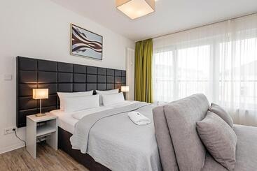 هتل Apartments Rosenthal Residence