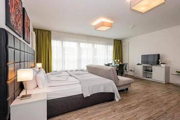 هتل Apartments Rosenthal Residence