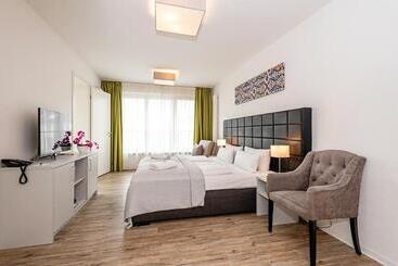 هتل Apartments Rosenthal Residence