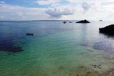 هتل Blue Corals Beach Resort