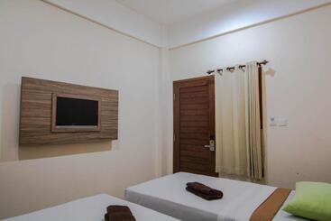 هتل Central Inn Senggigi