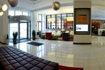 هتل Courtyard By Marriott Nizhny Novgorod City Center