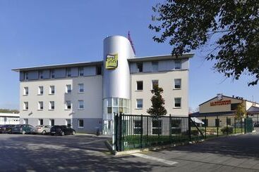 First Inn Hotel Paris Sud Les Ulis