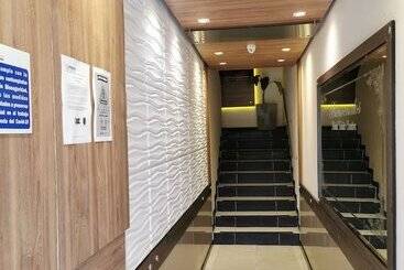 هتل Suite Center Pereira