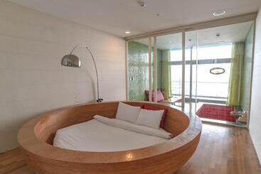 호텔 Haslla Art World Museum