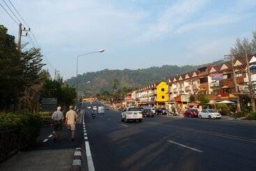 هتل Khao Lak Traveller Lodge