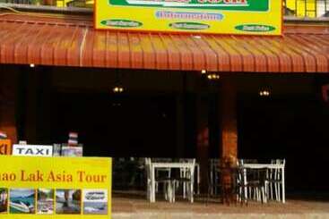 هتل Khao Lak Traveller Lodge