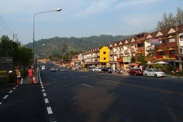 هتل Khao Lak Traveller Lodge