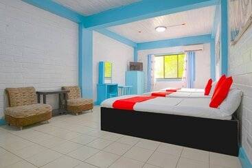 هتل La Maria Pension And Tourist Inn