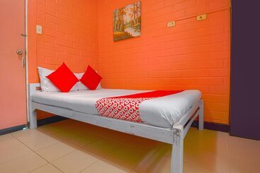 هتل La Maria Pension And Tourist Inn