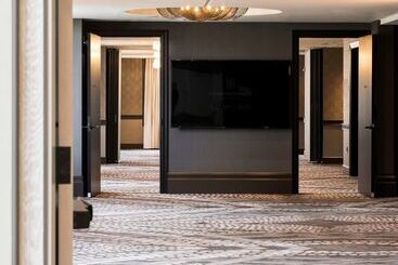 هتل Londonhouse Chicago Curio Collection By Hilton