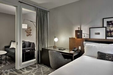 هتل Londonhouse Chicago Curio Collection By Hilton